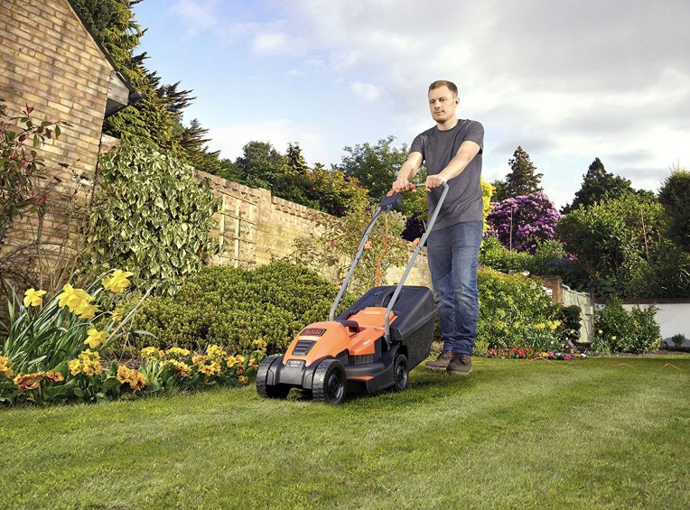 Tondeuse électrique filaire — Black+ Decker EMAX32